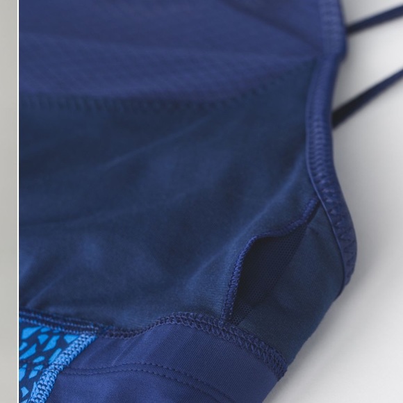 NWOT Lululemon Clip-In Long Line Bra Sz 6 - Picture 3 of 12